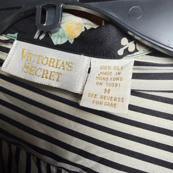 Vintage Victoria's Secret Black and Cream Striped Gold Label Silk Lounge Shirt - Picture 3 of 5